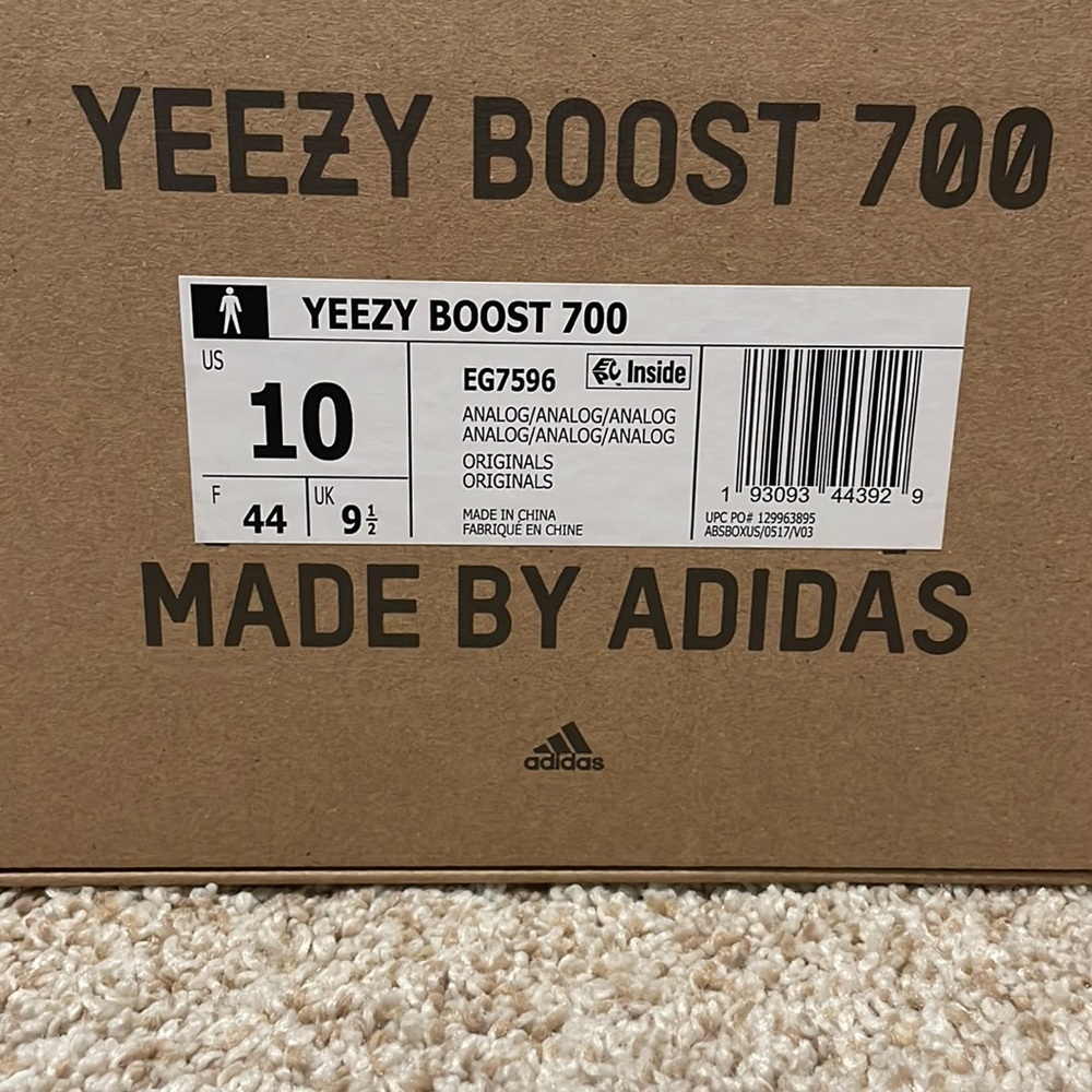 Yeezy Boost 700 Analog. Size 10 - Picture 2 of 4